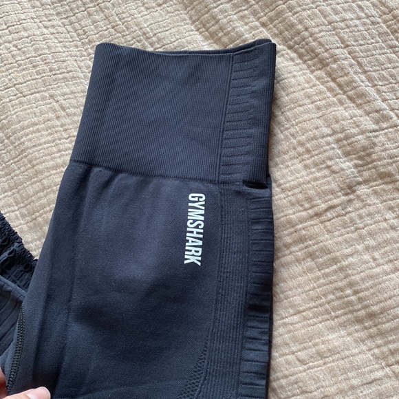 Gymshark leggings size small  believ to be 7/8 length cause NOT  full length - Picture 3 of 4